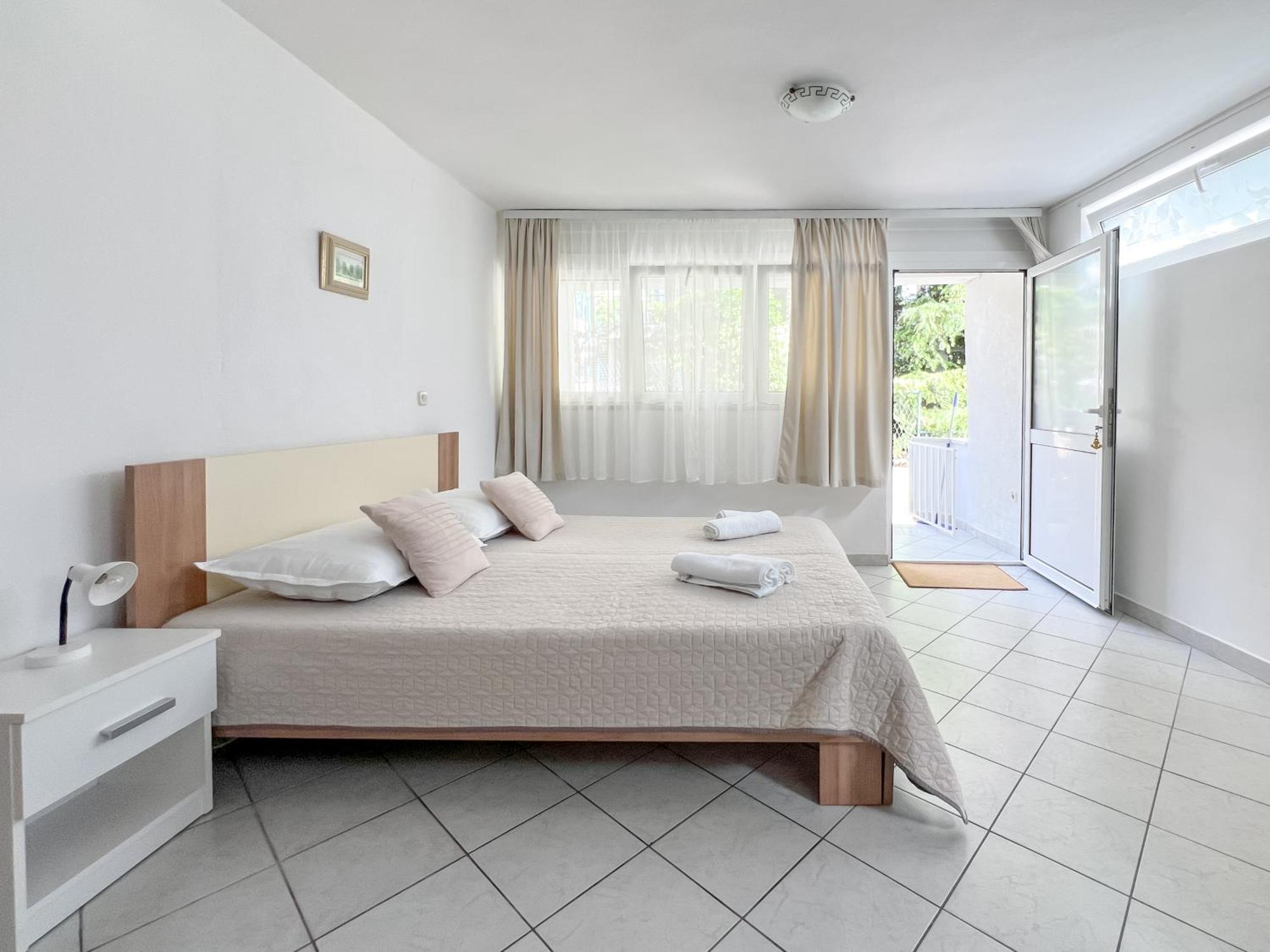 Seaside Apartments And Rooms Башка-Вода Екстер'єр фото