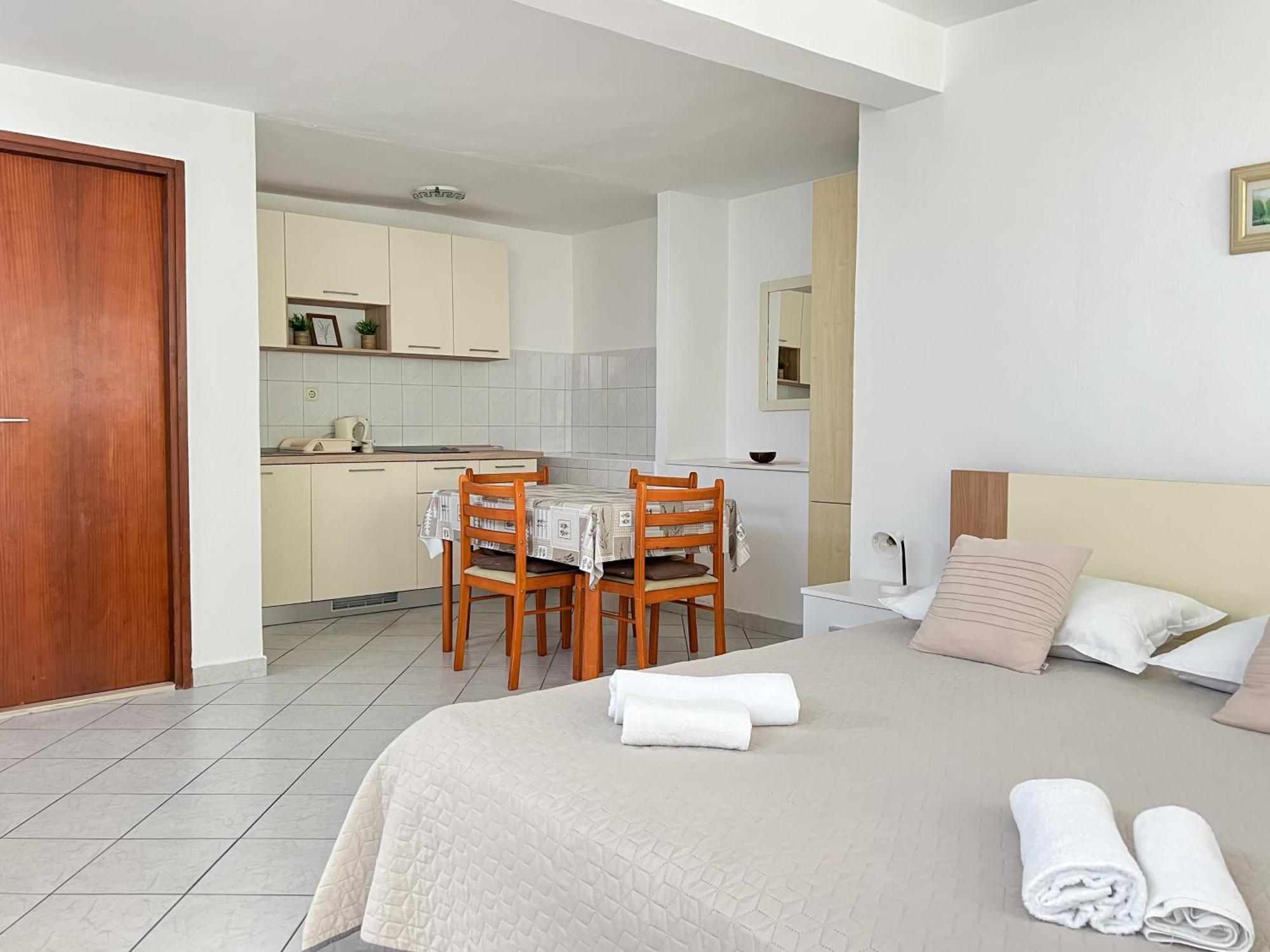 Seaside Apartments And Rooms Башка-Вода Екстер'єр фото